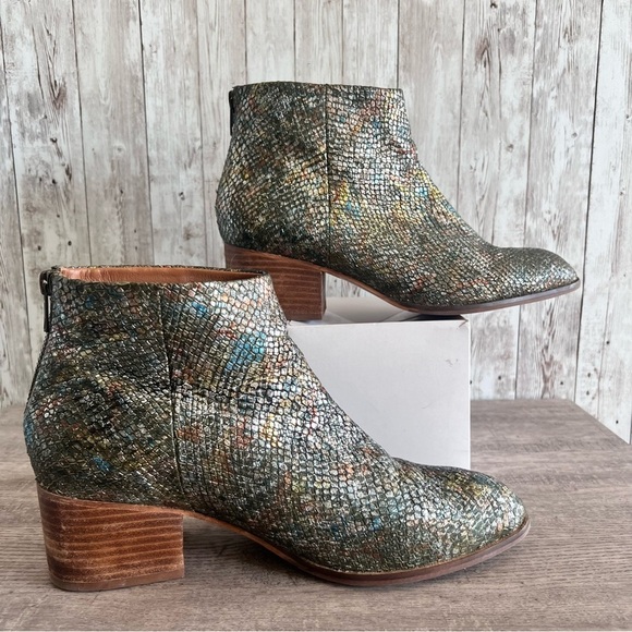 Seychelles Floodplain Exotic Green Boots Size 10 - Picture 2 of 6